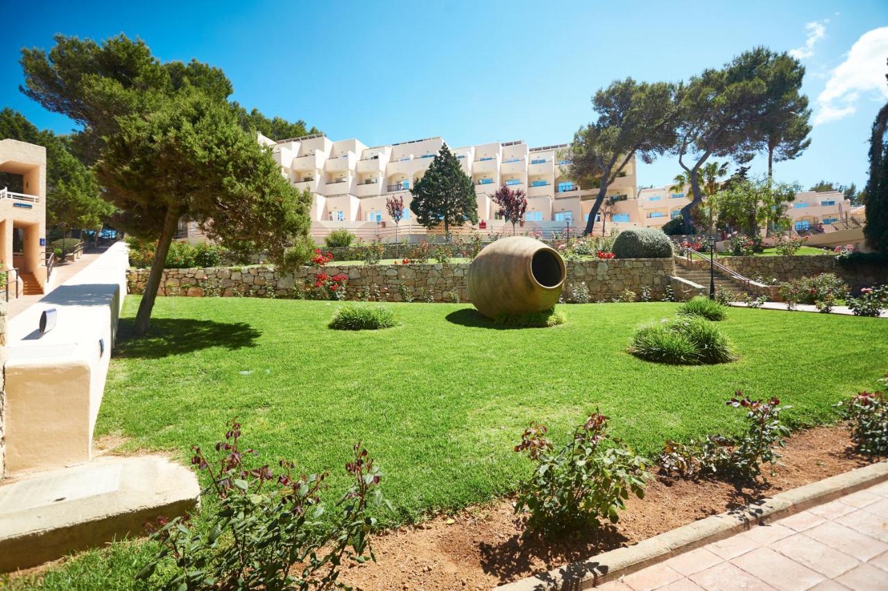 Invisa Hotel Club Cala Blanca Playa DPlaya Des Figueral Eksteriør billede