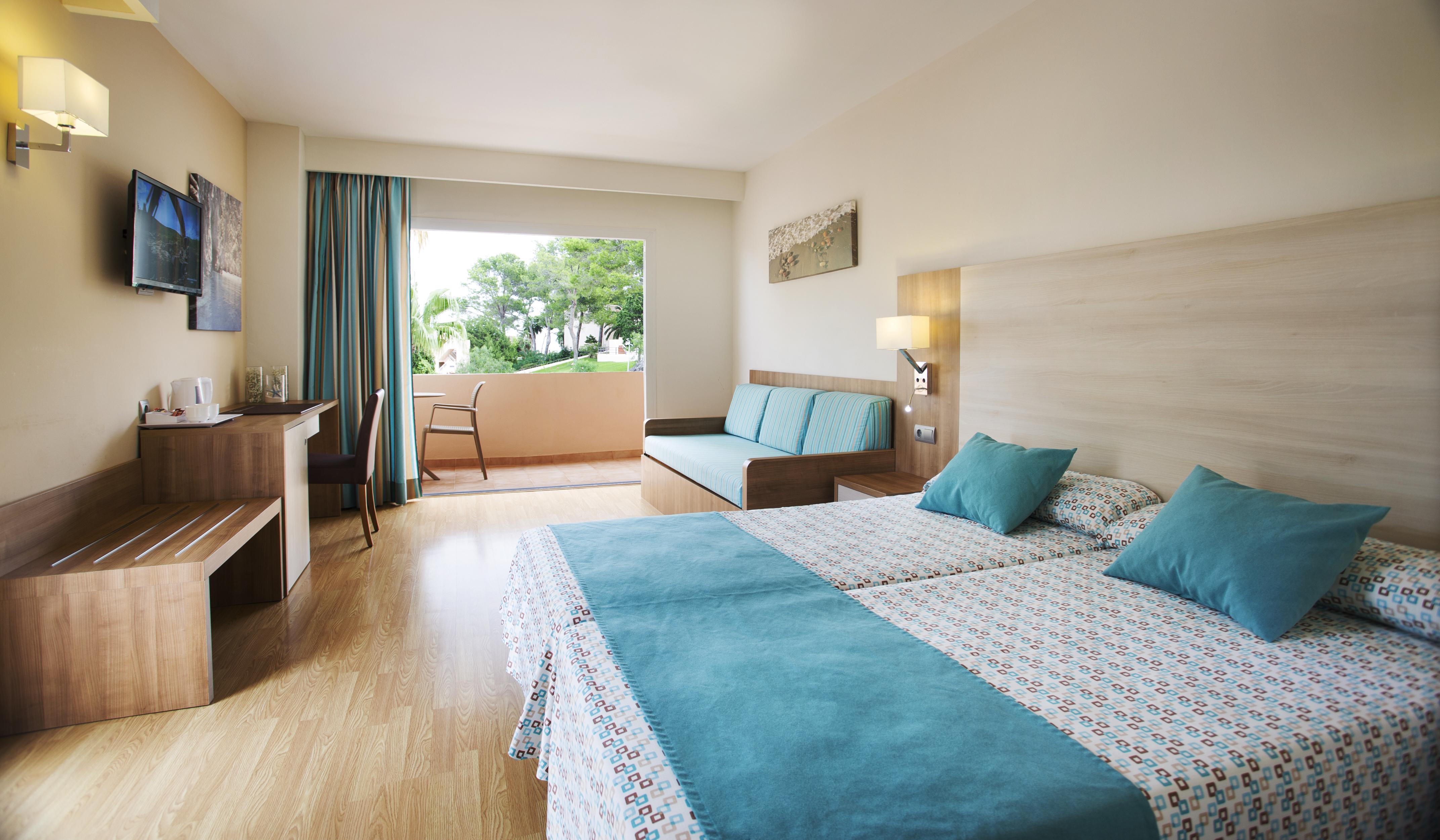 Invisa Hotel Club Cala Blanca Playa DPlaya Des Figueral Eksteriør billede