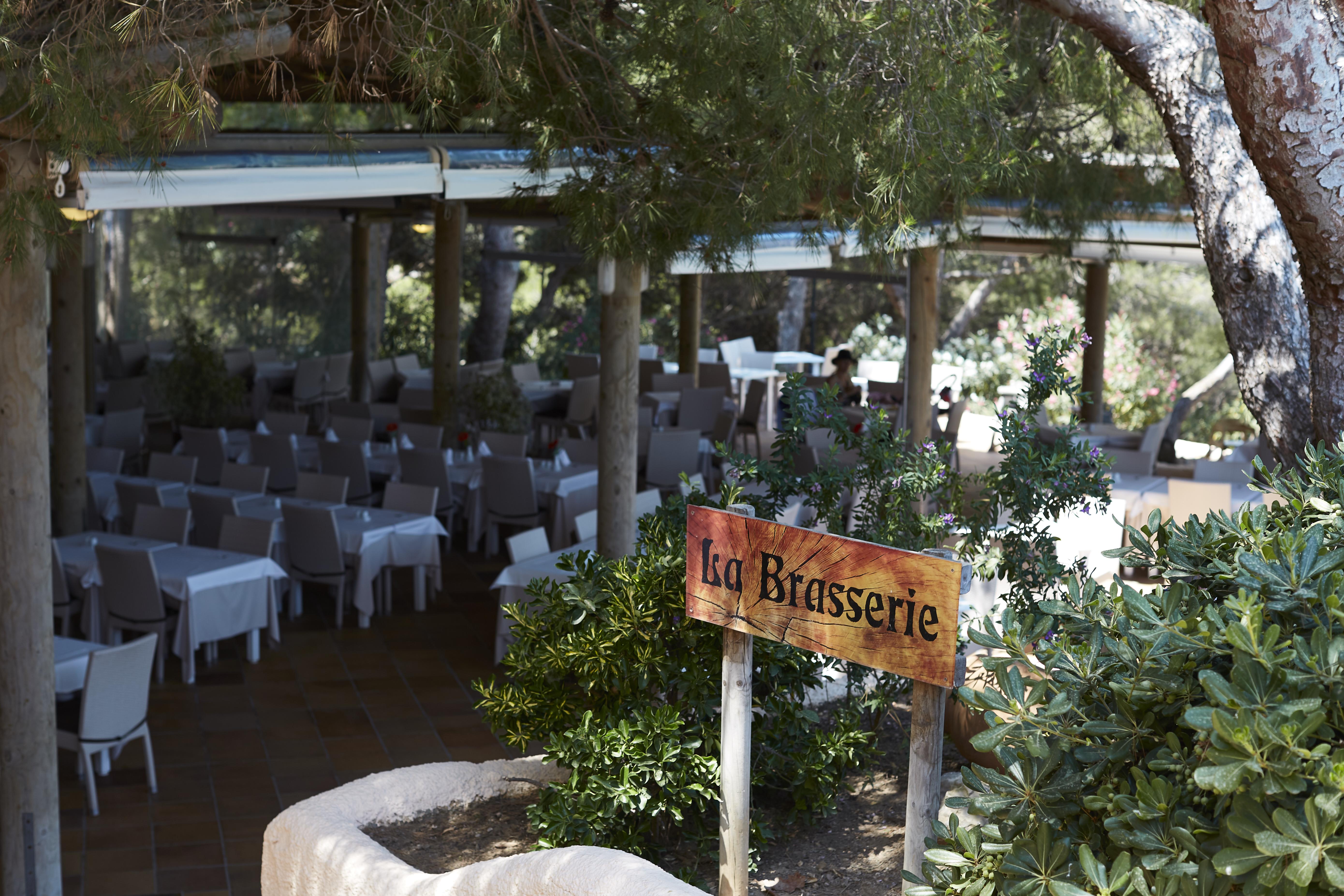 Invisa Hotel Club Cala Blanca Playa DPlaya Des Figueral Eksteriør billede